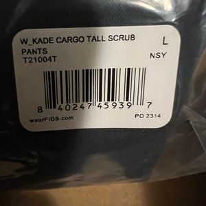 Womens Figs scrub set